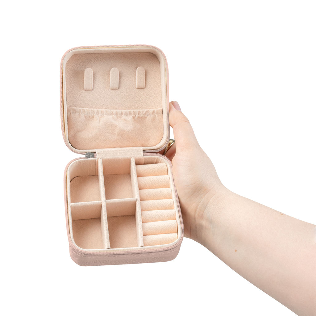 Born to roam jewelry travel case