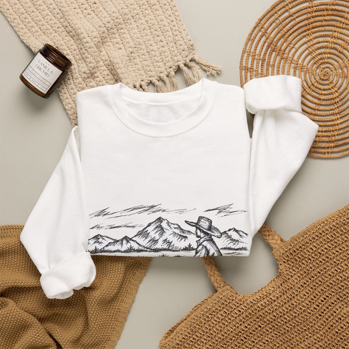 Western solitude crewneck